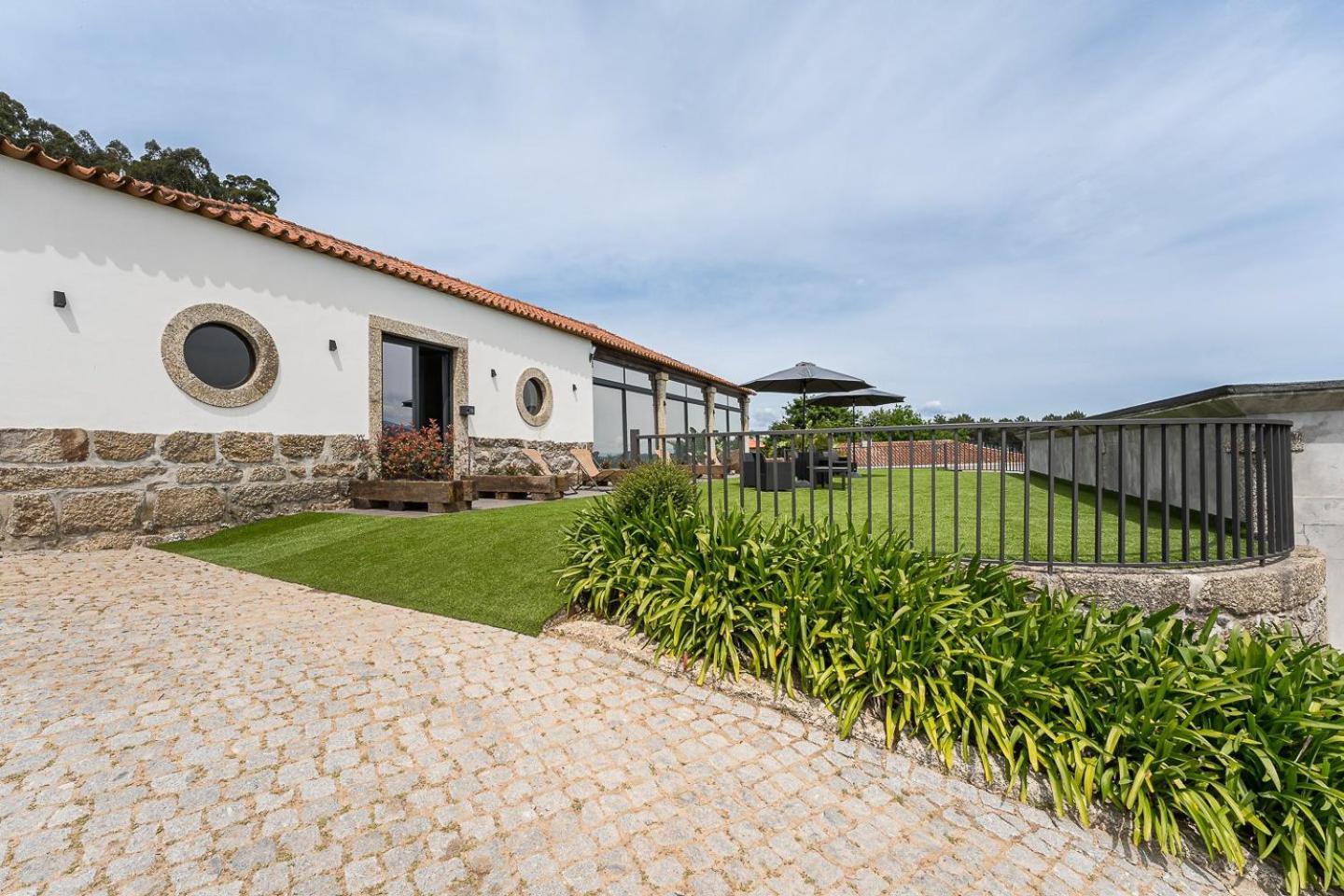 ホテル Guestready - Casas De Fralaes 1 バルセロス エクステリア 写真